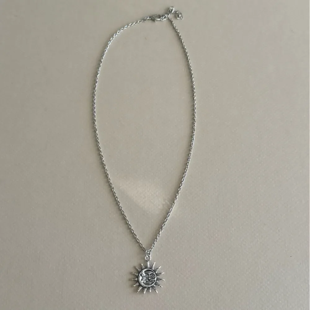 Silver Sun Necklace N1968